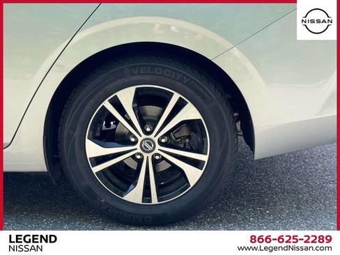 Certified 2023 Nissan Sentra SV FWD image 9