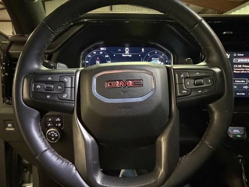 Used 2024 GMC Sierra 1500 AT4 w/ Technology Package AWD/4WD image 14