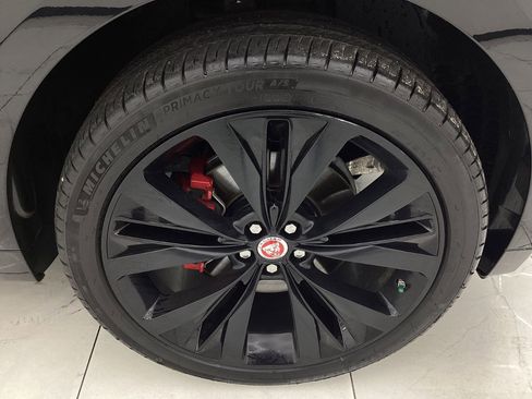 Used 2018 Jaguar F-PACE S image 49