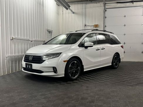 Used 2023 Honda Odyssey Elite image 1