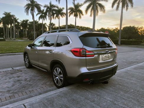 Used 2019 Subaru Ascent Limited image 5