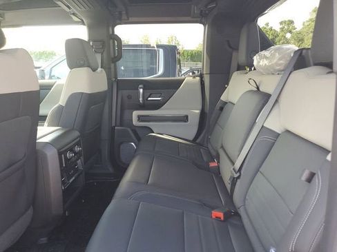 New 2026 GMC Hummer EV 4x4 Crew Cab image 12