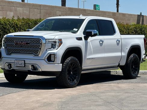 Used 2022 GMC Sierra 1500 Denali w/ Denali Reserve Package AWD/4WD image 8