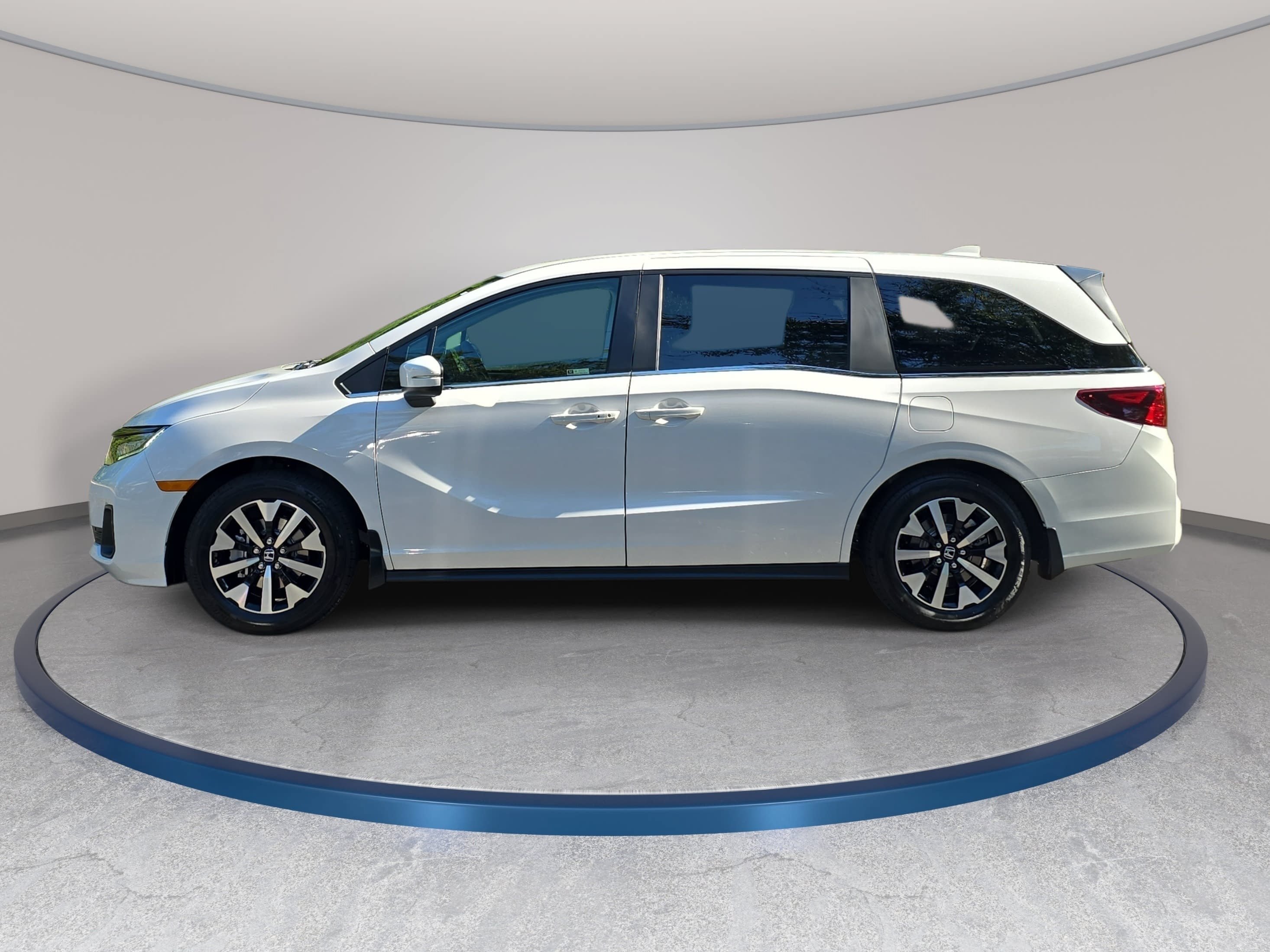 New 2027 Honda Odyssey EX-L image 8