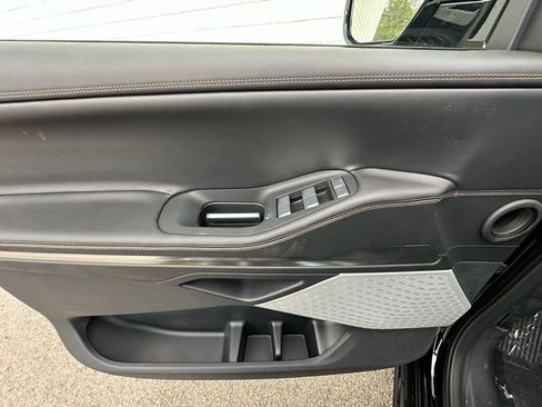 New 2026 Lincoln Navigator Black Label AWD/4WD image 18