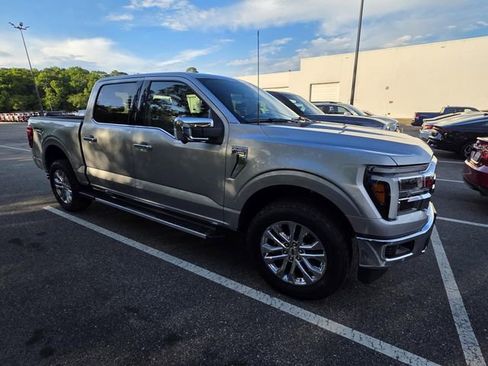 Used 2025 Ford F150 Lariat w/ Equipment Group 502A High image 1