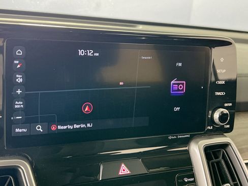 Used 2022 Kia Sorento S w/ Panoramic Sunroof Package image 13