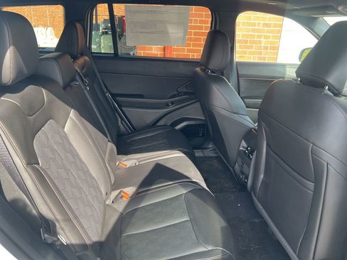New 2026 Jeep Cherokee Overland w/ Advanced Pro Tech Group AWD/4WD image 19