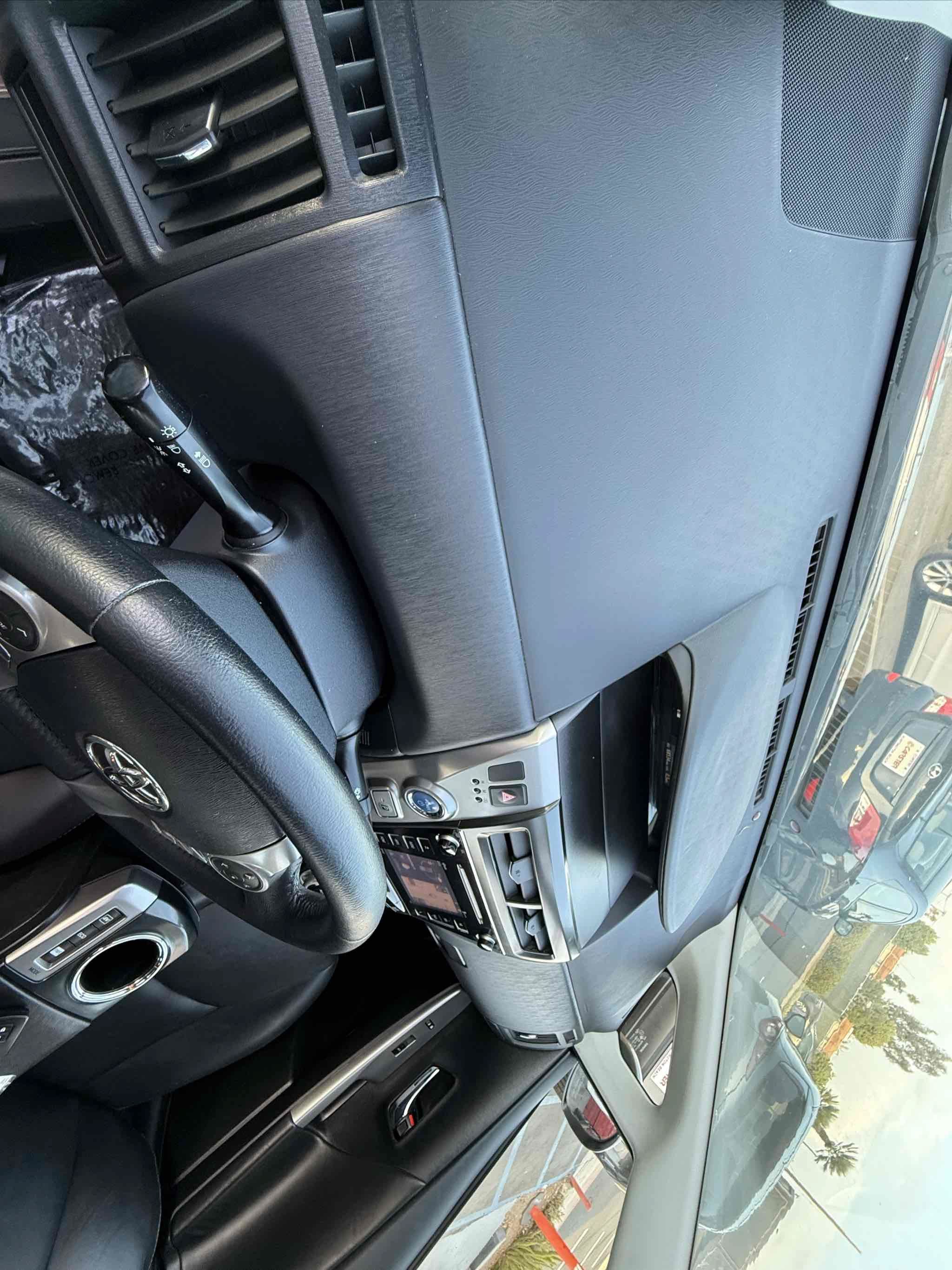 Used 2017 Toyota Prius V Four FWD image 94