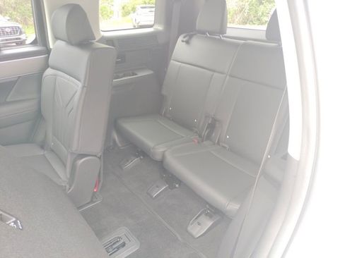 Used 2025 Hyundai Santa Fe SEL image 35