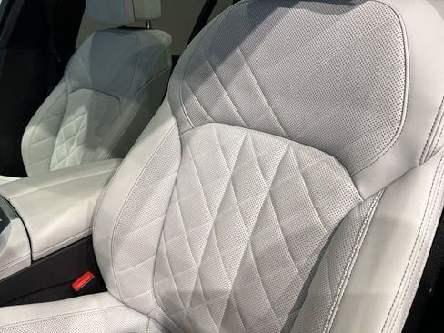 Used 2023 BMW X7 xDrive40i w/ Premium Package image 20