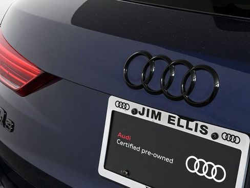 Certified 2025 Audi Q3 2.0T Premium image 35