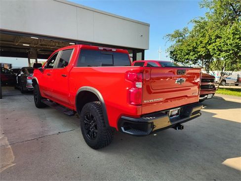 Used 2026 Chevrolet Silverado 1500 ZR2 AWD/4WD image 4