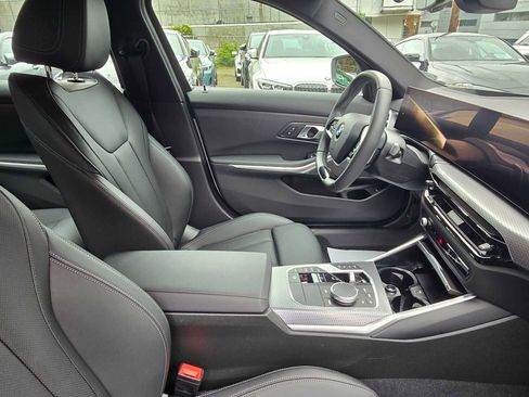 Used 2025 BMW 330i xDrive Sedan w/ M Sport Package image 10