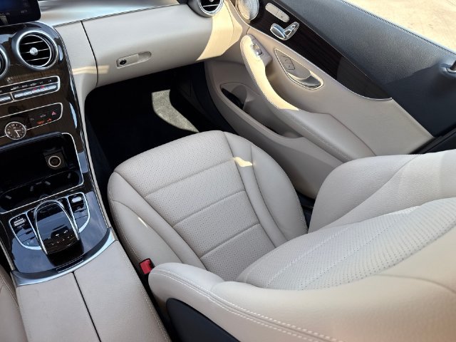 Used 2021 Mercedes-Benz C 300 Sedan image 24
