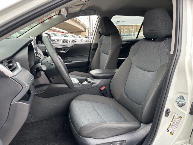 Certified 2025 Toyota RAV4 XLE AWD/4WD image 9