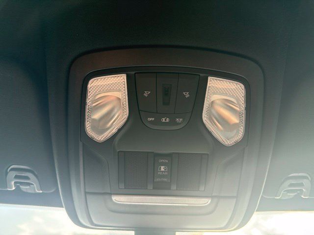 Used 2022 RAM 1500 Big Horn AWD/4WD image 37