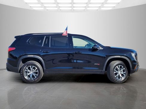 New 2026 GMC Acadia AT4 AWD/4WD image 3