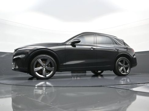 Used 2022 Genesis GV70 3.5T Sport w/ Sport Prestige Package image 24