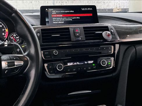 Used 2018 BMW M3 image 9