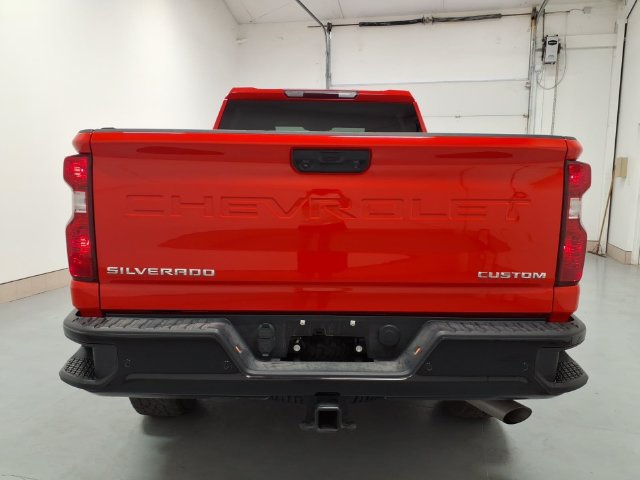 Used 2025 Chevrolet Silverado 2500 Custom w/ Custom Value Package AWD/4WD image 4