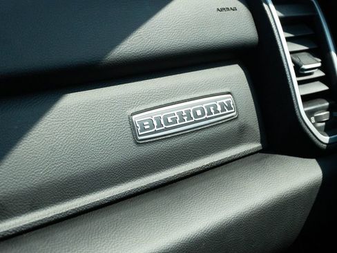 Used 2022 RAM 1500 Big Horn AWD/4WD image 38