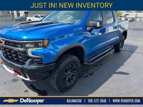 Used 2022 Chevrolet Silverado 1500 ZR2 AWD/4WD image 1