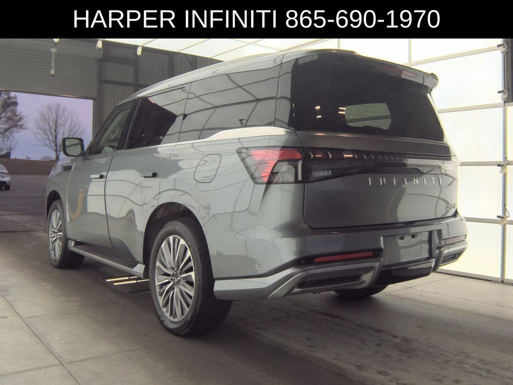 Used 2025 INFINITI QX80 Sensory AWD/4WD image 2