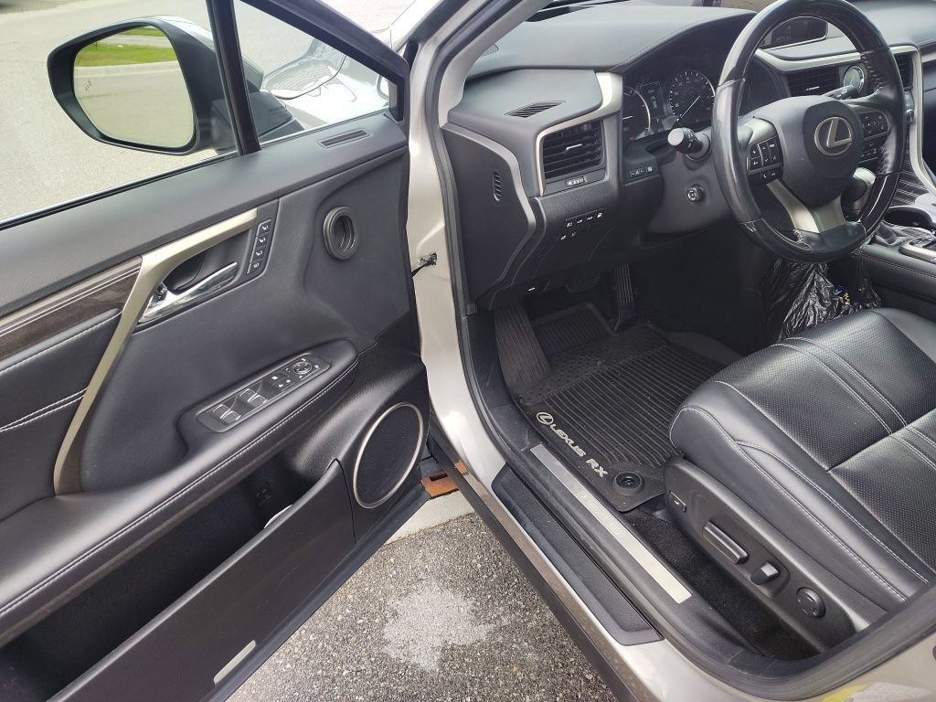 Used 2019 Lexus RX 450h AWD w/ Luxury Package image 11