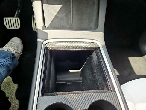 Used 2021 Tesla Model Y Performance image 24