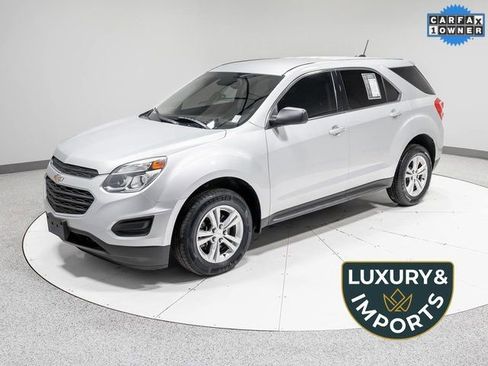 Used 2017 Chevrolet Equinox LS image 1