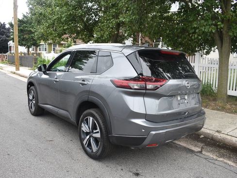 Used 2026 Nissan Rogue SL FWD image 7