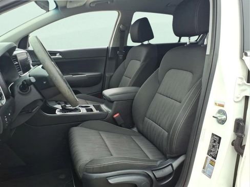 Used 2022 Kia Sportage LX AWD/4WD image 14