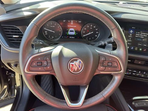 Used 2022 Buick Envision Essence w/ Sport Touring Package FWD image 21