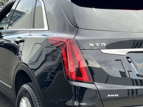 Used 2023 Cadillac XT5 Luxury AWD/4WD image 13