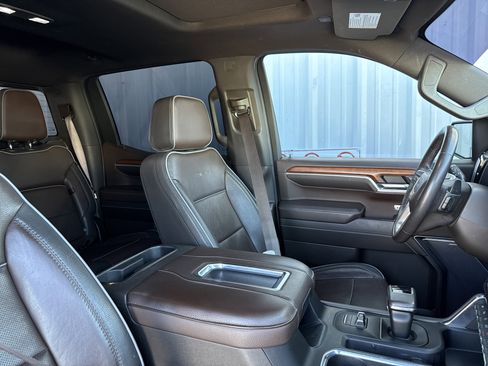 Used 2022 GMC Sierra 1500 Denali w/ Denali Reserve Package image 42