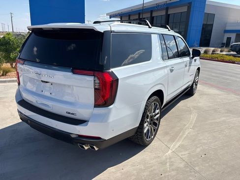 Used 2026 GMC Yukon XL Denali Ultimate AWD/4WD image 10