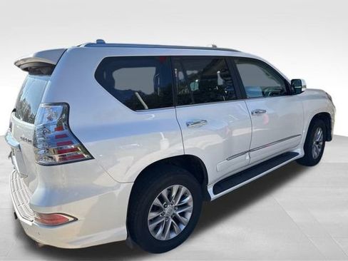 Used 2014 Lexus GX 460 image 5
