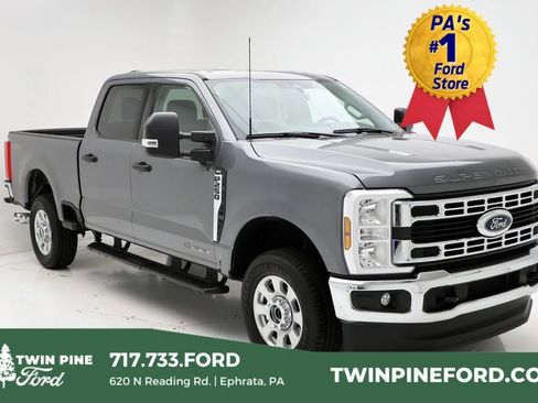 Used 2024 Ford F250 XLT image 1