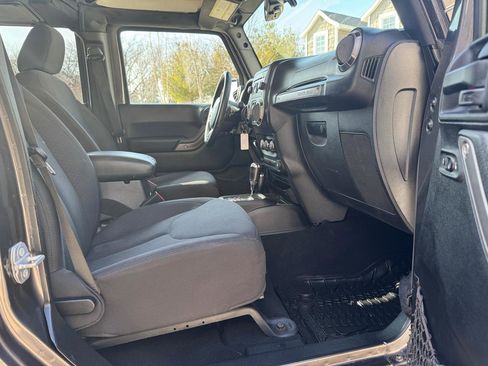 Used 2016 Jeep Wrangler Unlimited Sport w/ Quick Order Package 24S image 19