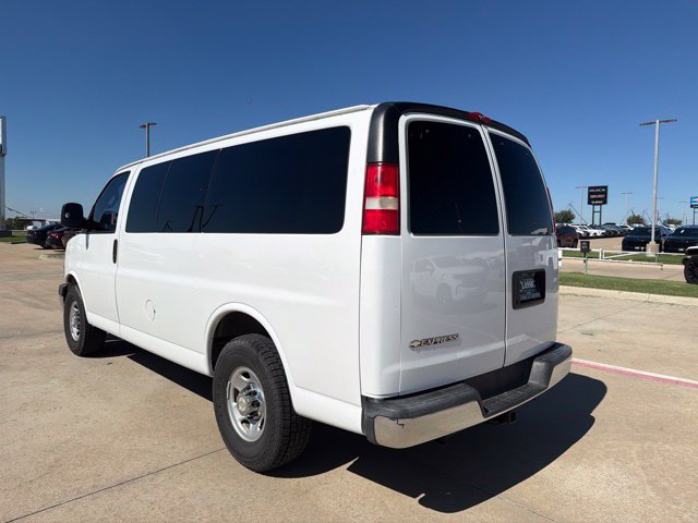 Used 2016 Chevrolet Express 2500 LT w/ LT Preferred Equipment Group RWD image 8