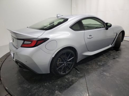 Used 2022 Toyota GR86 Premium image 9