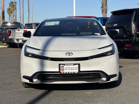 Used 2024 Toyota Prius XLE image 9