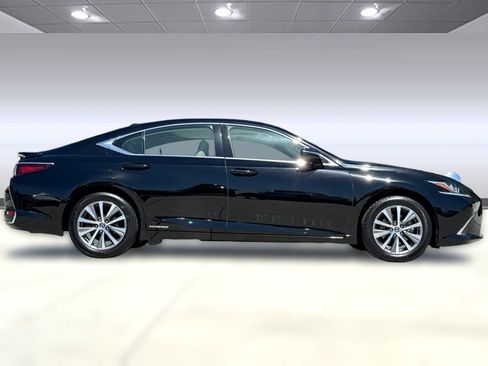 Used 2020 Lexus ES 300h w/ Premium Package FWD image 8