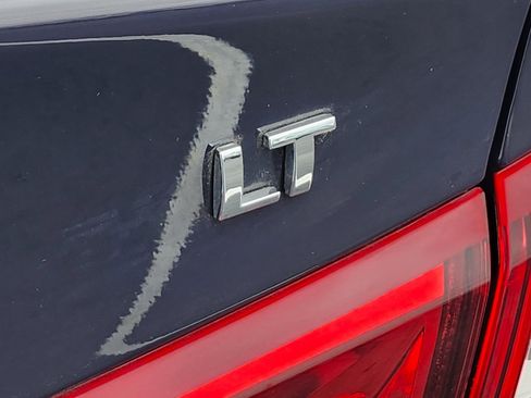 Used 2025 Chevrolet Malibu LT FWD image 16