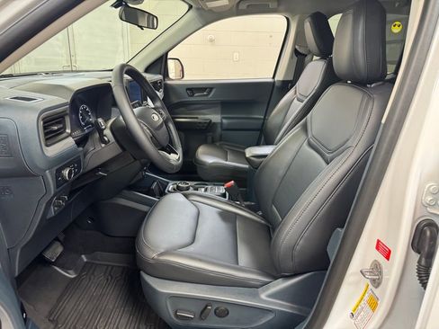 Used 2024 Ford Maverick Lariat w/ Black Appearance Package image 13