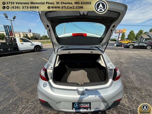 Used 2017 Chevrolet Cruze LT w/ Convenience Package image 9