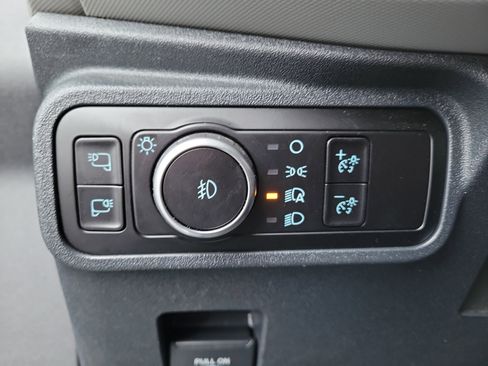 Used 2023 Ford Bronco Badlands image 19