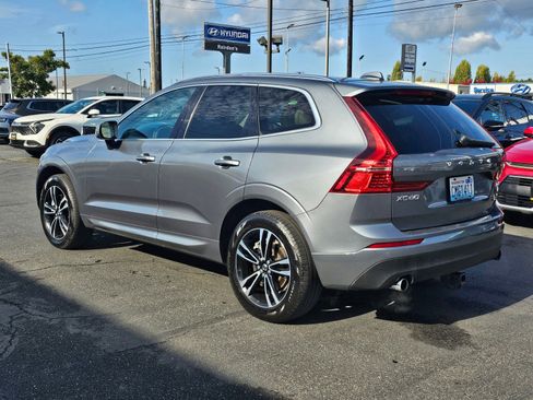 Used 2020 Volvo XC60 T6 Momentum image 5