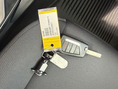 Certified 2026 Toyota Corolla LE image 35